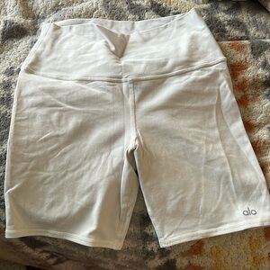 Alo biker shorts